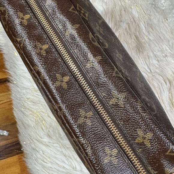 Louis Vuitton Trousse Pouch 28 monogram Cosmetic bag with duster - Picture 13 of 16